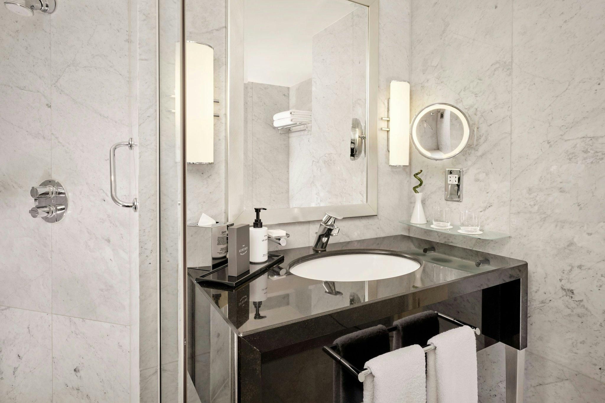 Panoramic Suite, 1 Bedroom Residential Suite, 1 King, High Floor