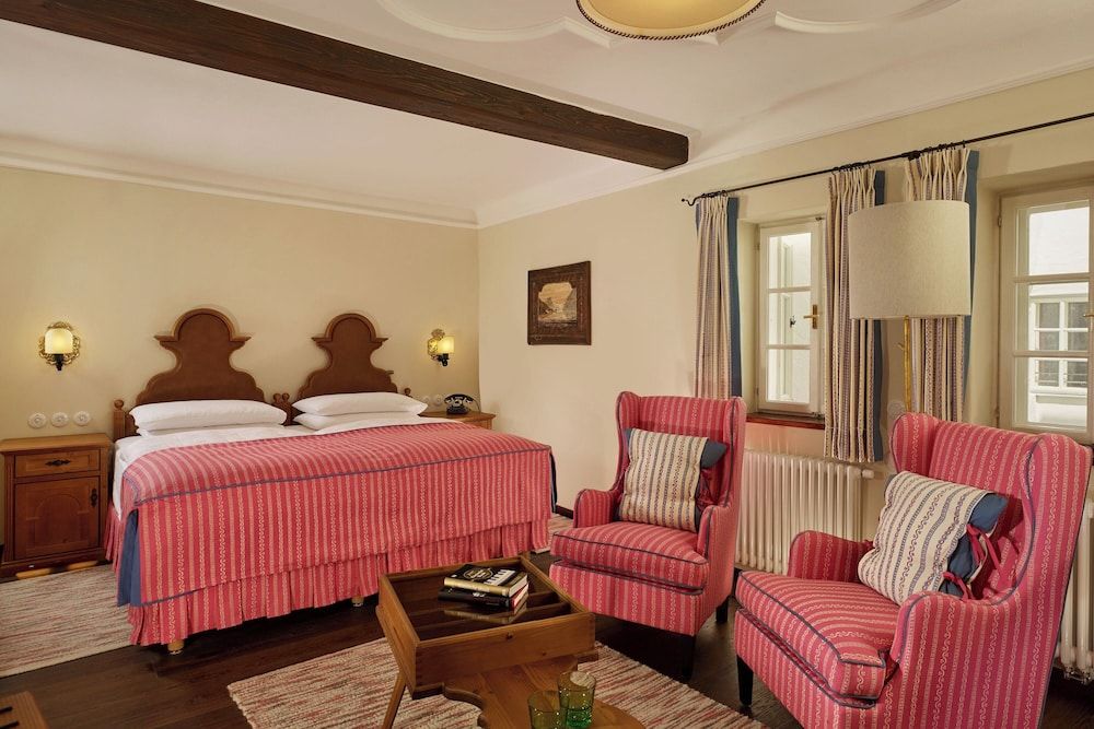 Hotel Goldener Hirsch, a Luxury Collection Hotel, Salzburg Classic Room, 1 King Bed, Non Smoking 2