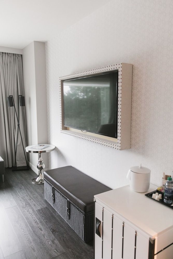 undefined The Hotel at Avalon, Autograph Collection 10