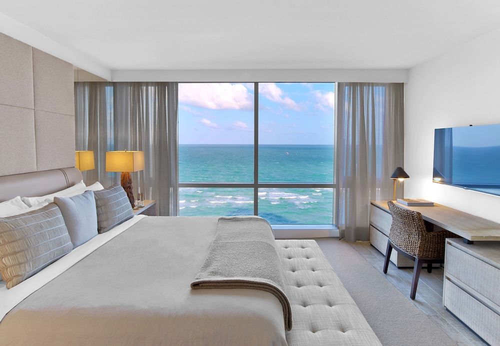 Two Bedroom Homes Ocean View with Balcony