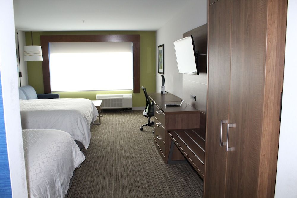 Suite, 2 Queen Beds, Accessible (Comm)