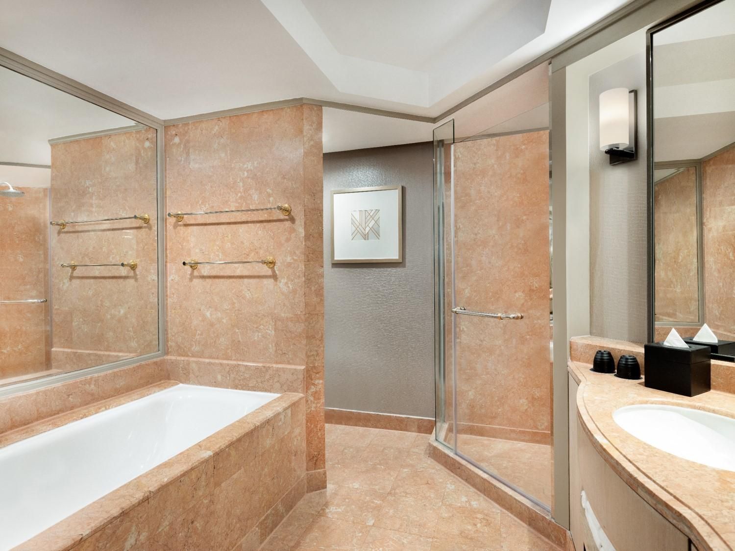 Sheraton Imperial Kuala Lumpur Hotel Guest Room, 2 Twin, City View 3