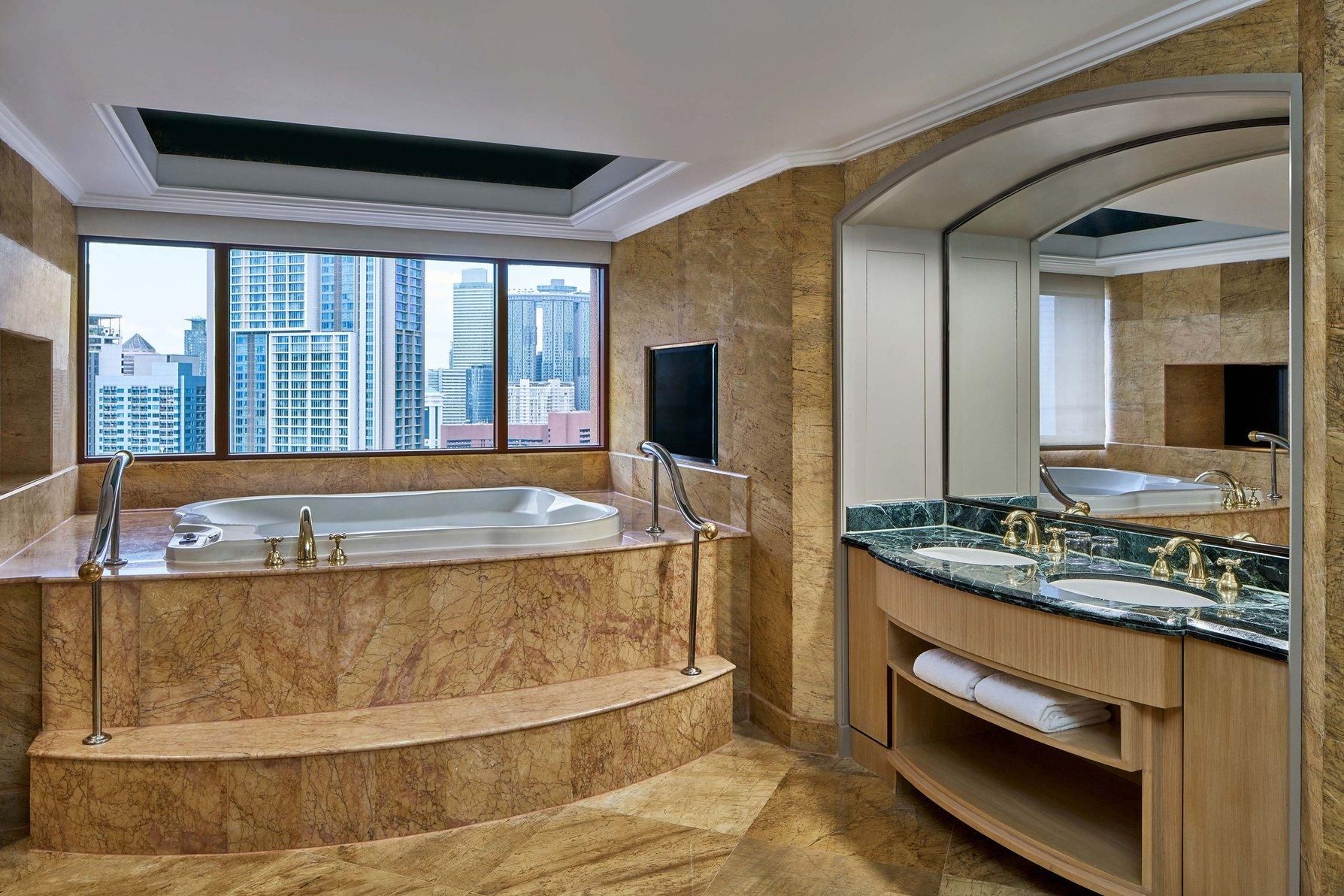 Imperial Suite, Club lounge access, Presidential Suite, 1 King, City view, Top floor