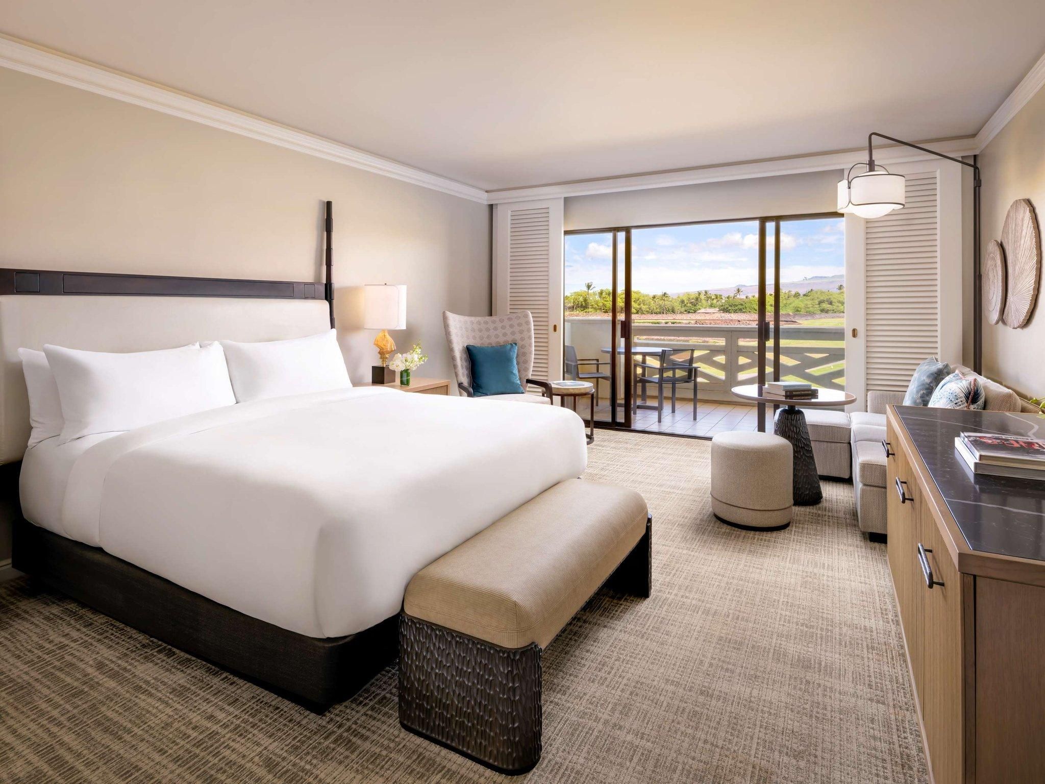 Deluxe Ocean View 1 King, 522 Sf/48 Sm