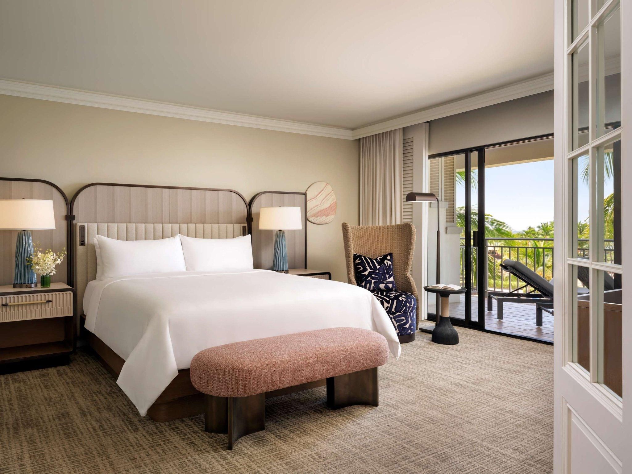 Oceanfront Luxury Suite 1 King, 1477 Sf/137Sm, Spectacular Ocean View