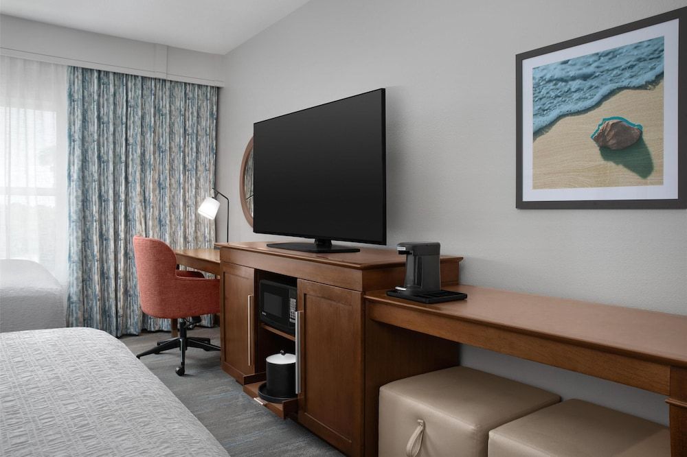 Room, 2 Queen Beds, Accessible, Non Smoking (Hearing Impaired)