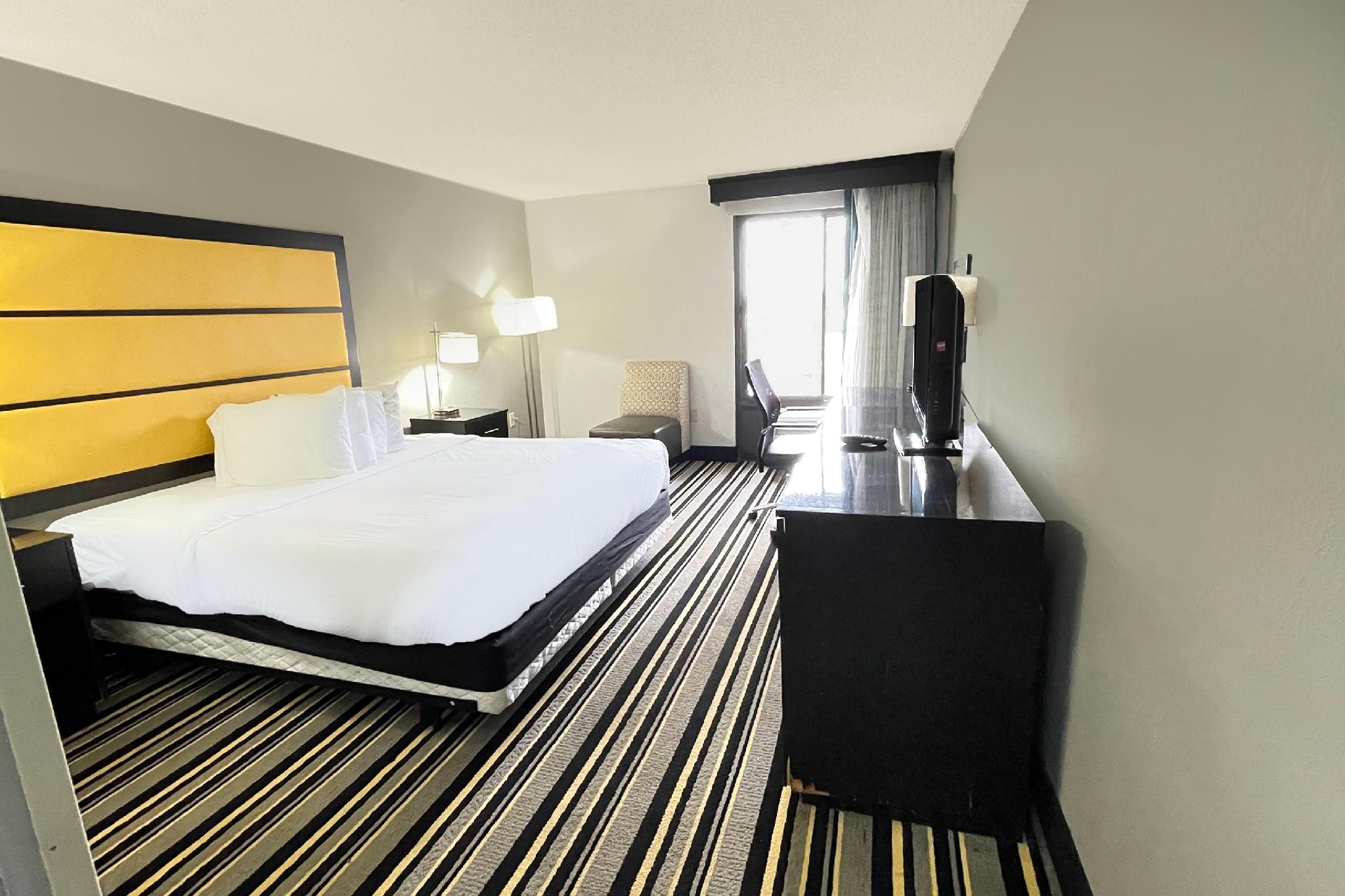 Premium King bed Non-Smoking