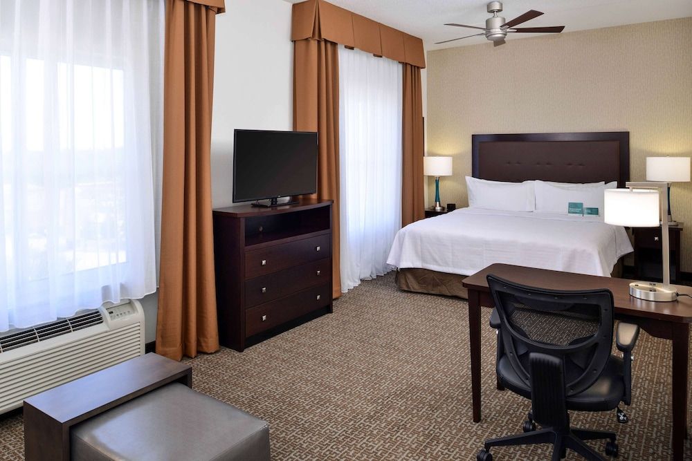 Studio Suite, 1 King Bed, Non Smoking