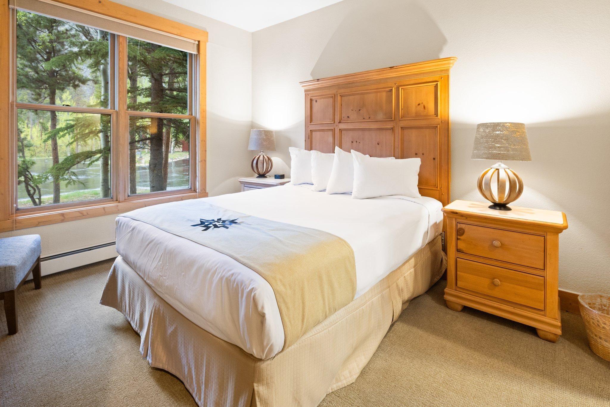 Trappers Crossing | 2 Bedroom 2 Bath Condominium