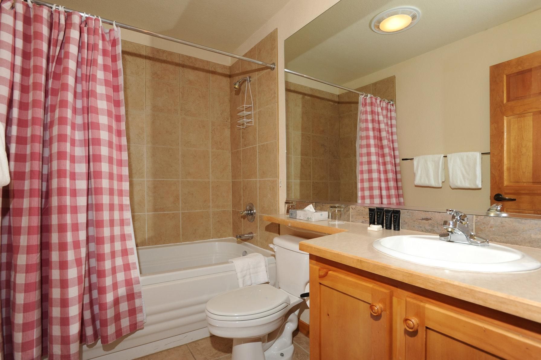 Trappers Crossing | 1 Bedroom 1 Bath Condominium