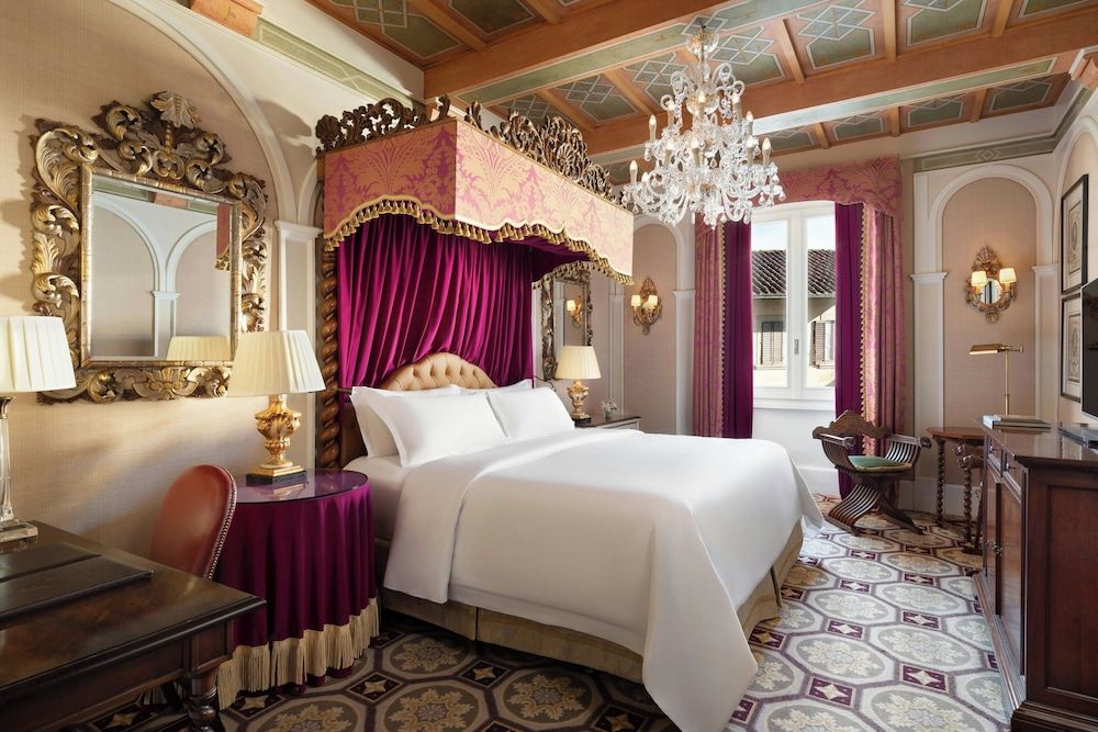 The St. Regis Florence Deluxe Room, 1 King Bed