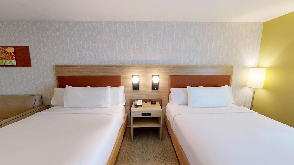 Studio Suite, 2 Queen Beds, Accessible, Bathtub