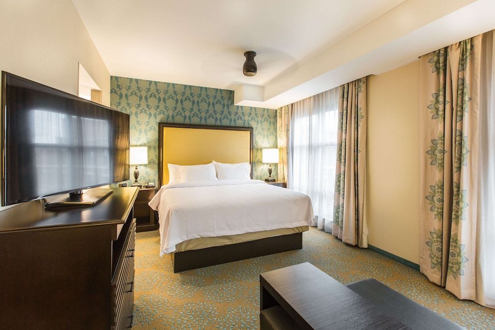 Studio Suite, 1 King Bed, Non Smoking