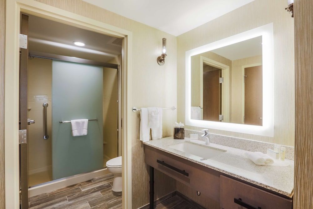 Studio Suite, 1 King Bed, Non Smoking