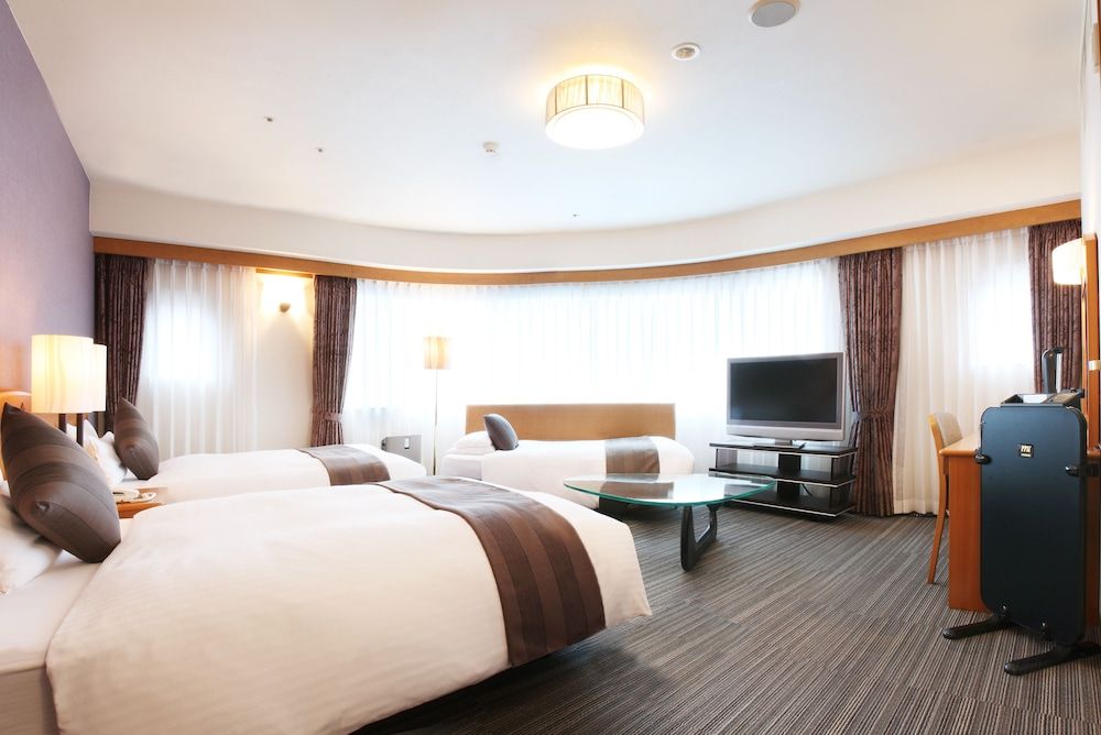 Premium Corner Twin Room, Non Smoking