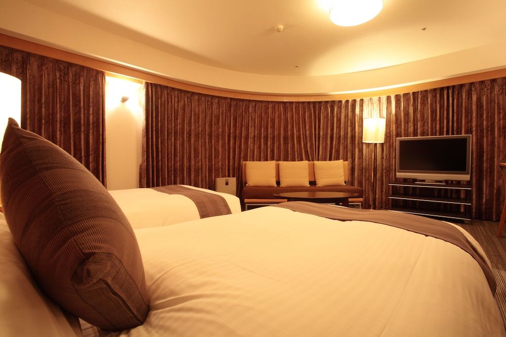 Premium Corner Twin Room, Non Smoking