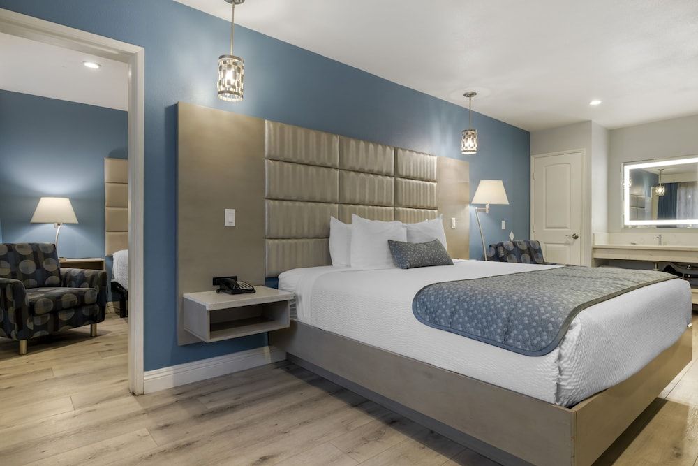Standard Room, Multiple Beds, Non Smoking, Refrigerator