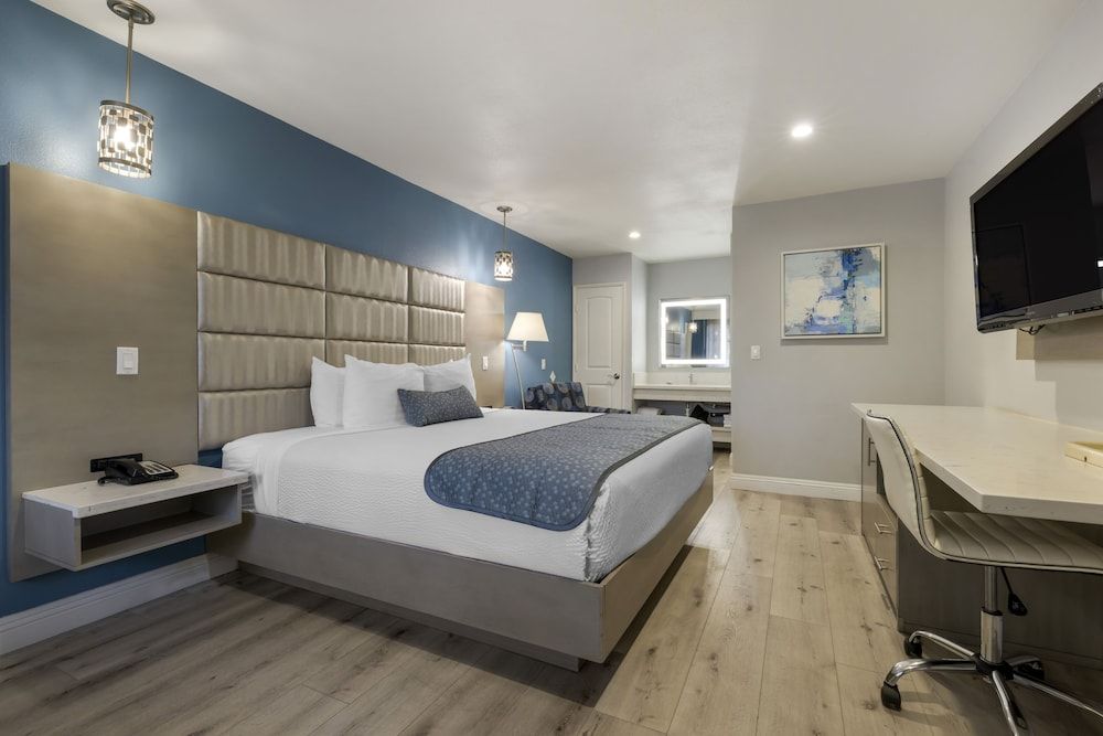 Standard Room, Multiple Beds, Non Smoking, Refrigerator