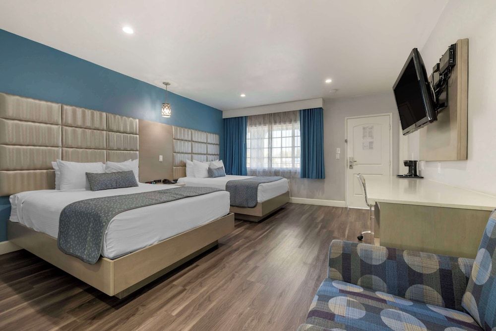 Standard Room, Multiple Beds, Non Smoking, Refrigerator (with Sofabed)