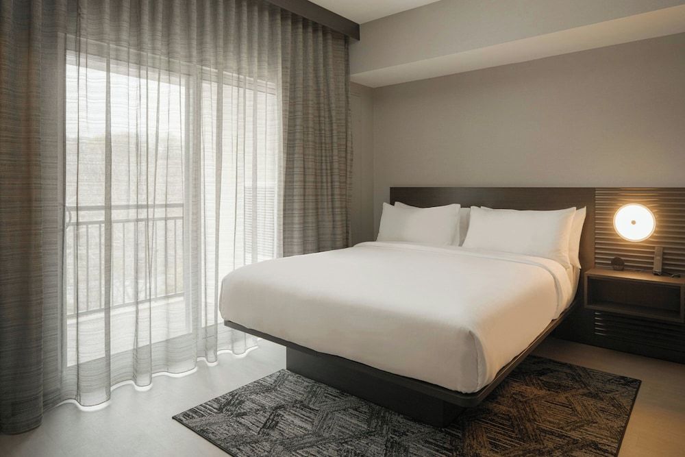 AC Hotel by Marriott Asheville Biltmore Village Studio Suite, Multiple Beds, Balcony