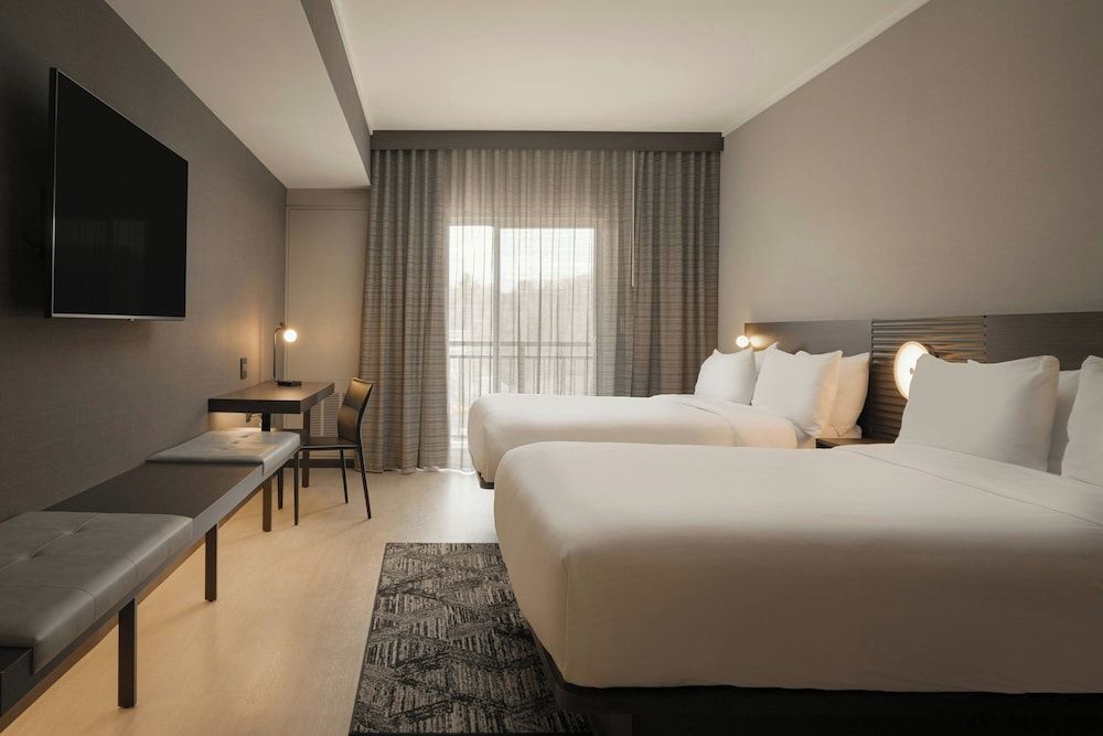 Room, 2 Queen Beds, Balcony