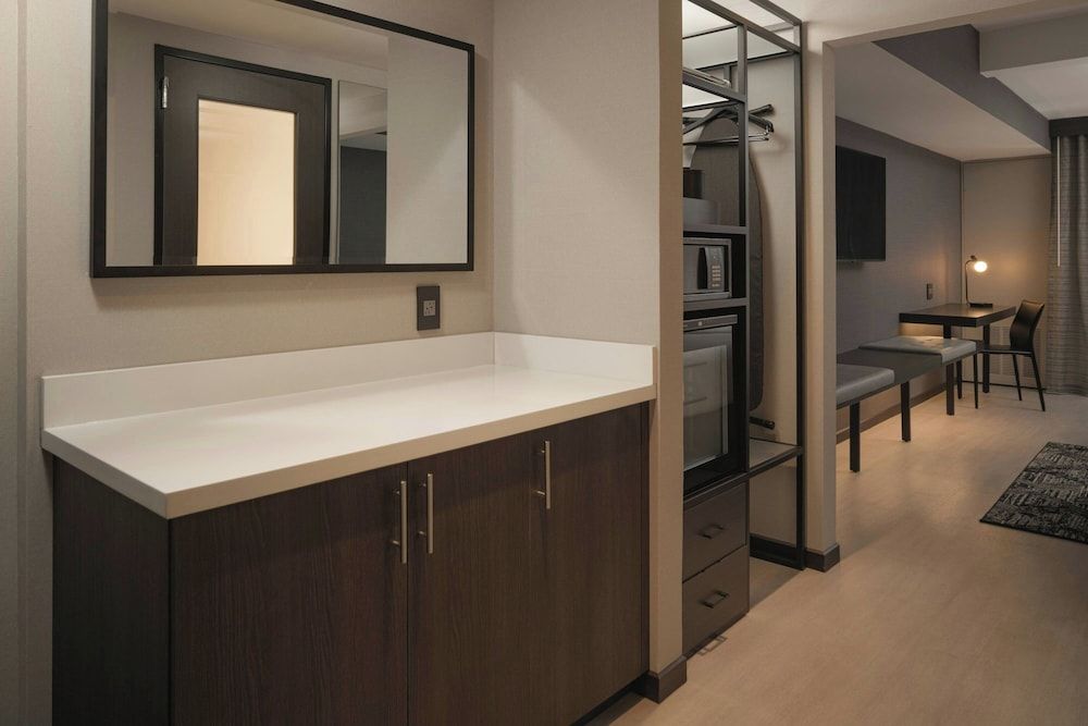 AC Hotel by Marriott Asheville Biltmore Village Studio Suite, Multiple Beds, Balcony 6