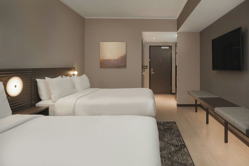 Room, 2 Queen Beds, Balcony