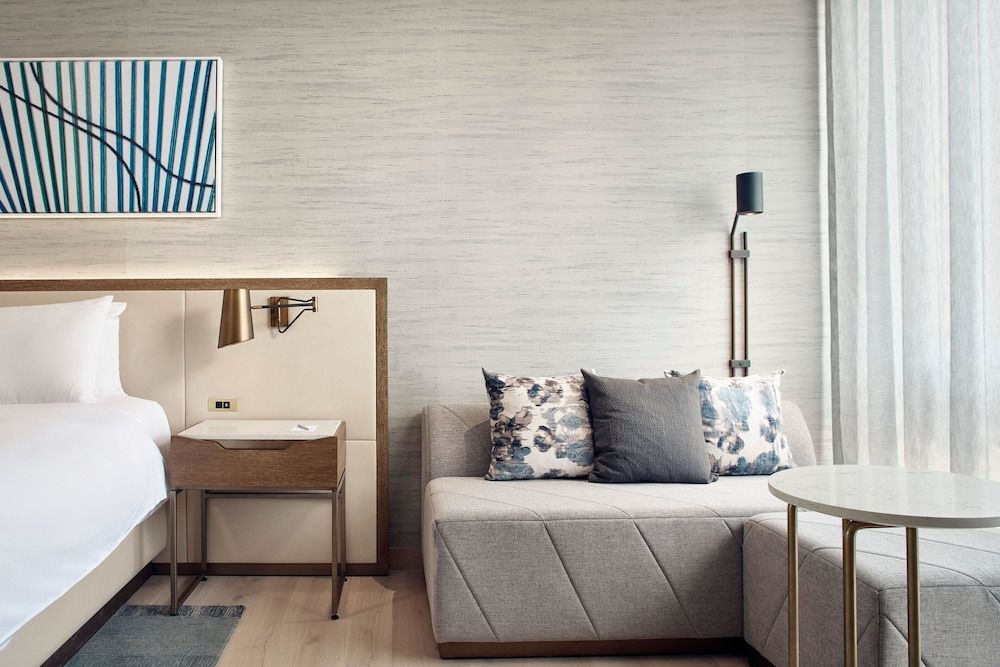 JW Marriott Hotel Mexico City Polanco Deluxe Room, 1 King Bed 5