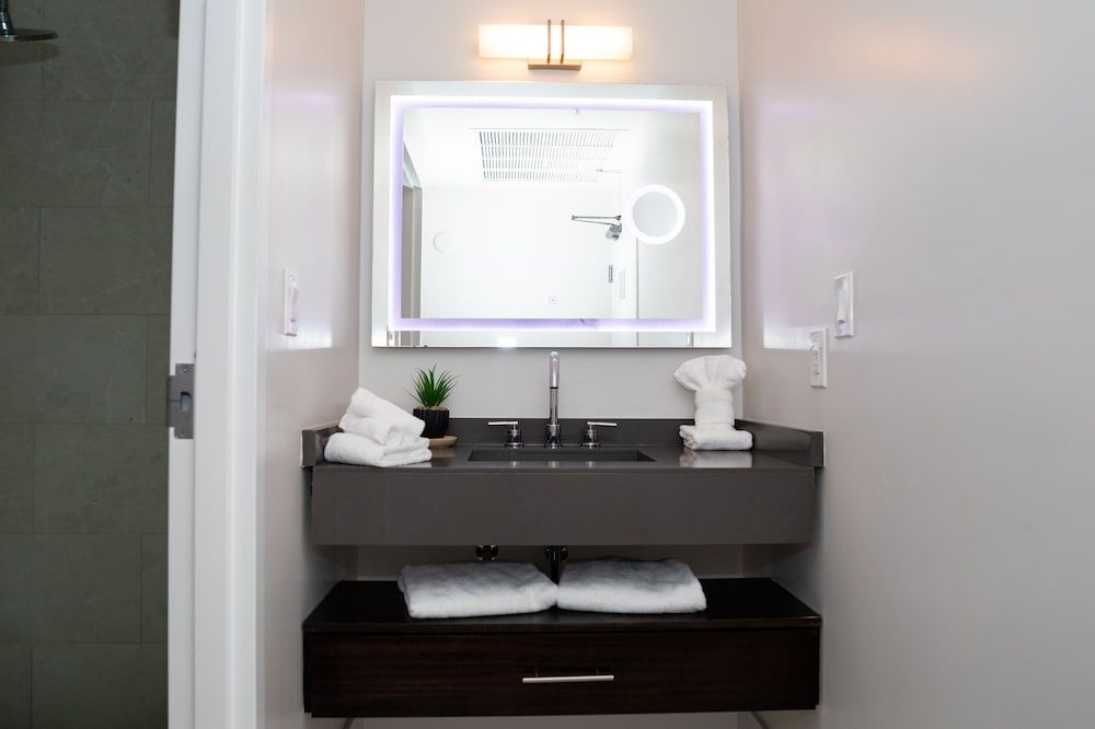 Casa Boutique Hotel Standard Room, 1 King Bed 3