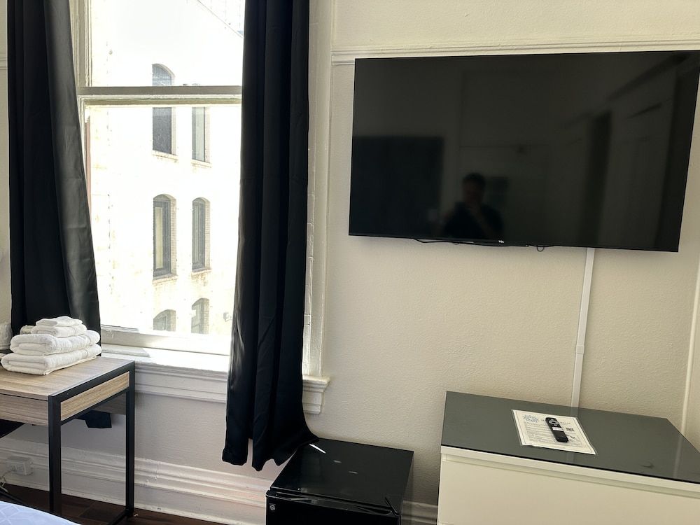 Hotel Ikon Standard Room, 1 Double Bed, Private Bathroom 17