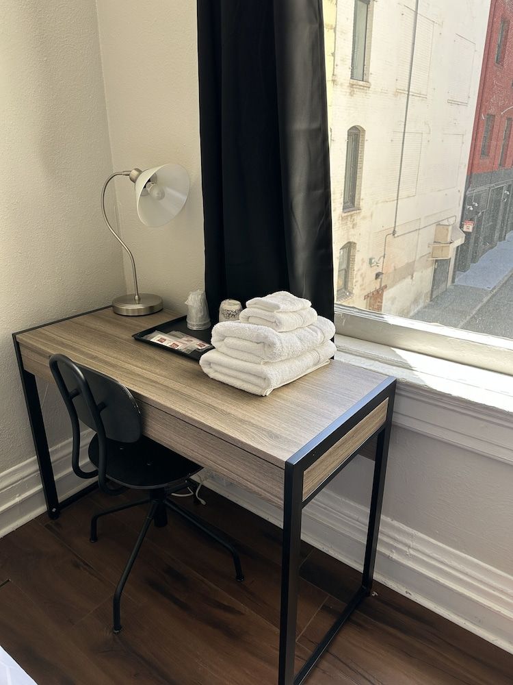 Hotel Ikon Standard Room, 1 Double Bed, Private Bathroom 18