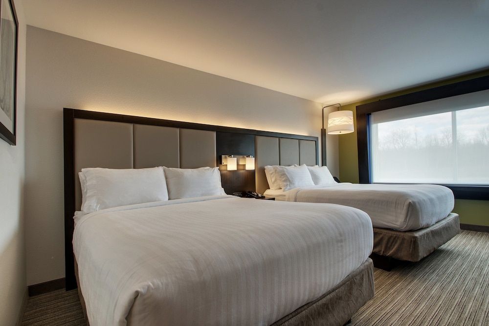 Suite, 2 Queen Beds, Accessible (Communications)