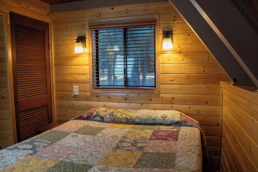 Signature Cabin, Private Bathroom, Mountain View (Cabin 7)