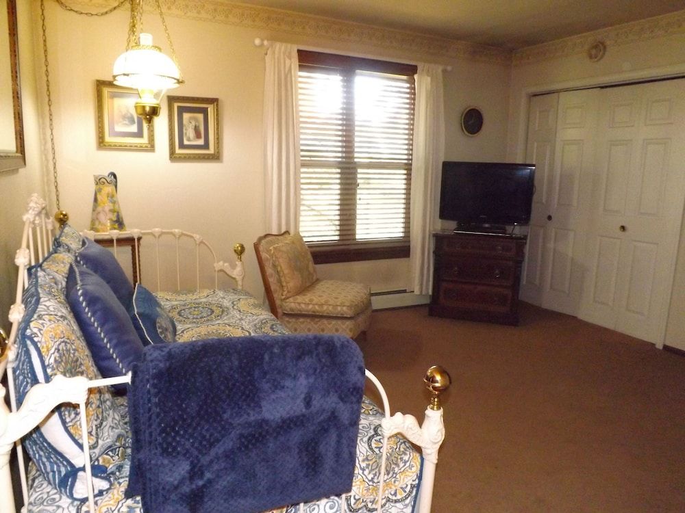 Arizona Mountain Inn and Cabins Suite, Private Bathroom (Suite 22/23 - Adult Only (No Pets) 7