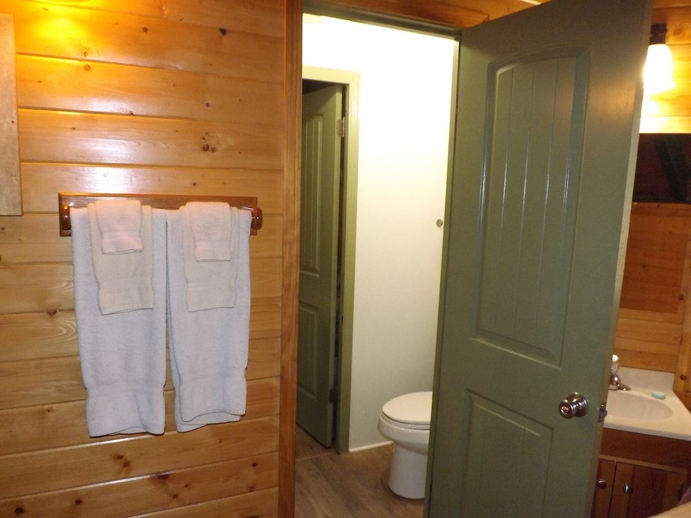 Standard Cabin, Private Bathroom (Cabin 10)