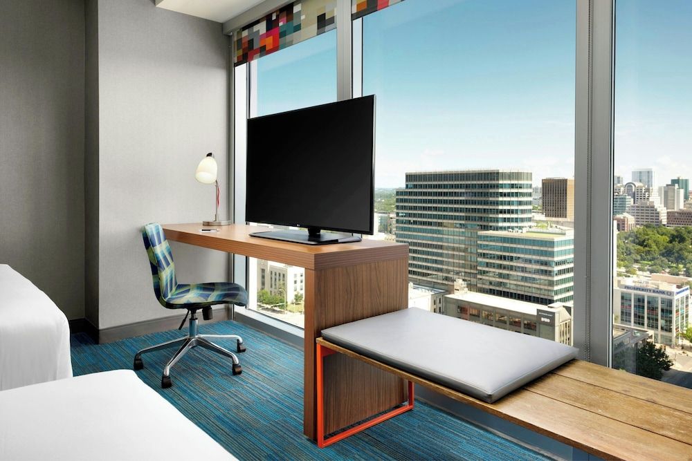 Aloft Austin Downtown Room, 2 Queen Beds, Non Smoking 9