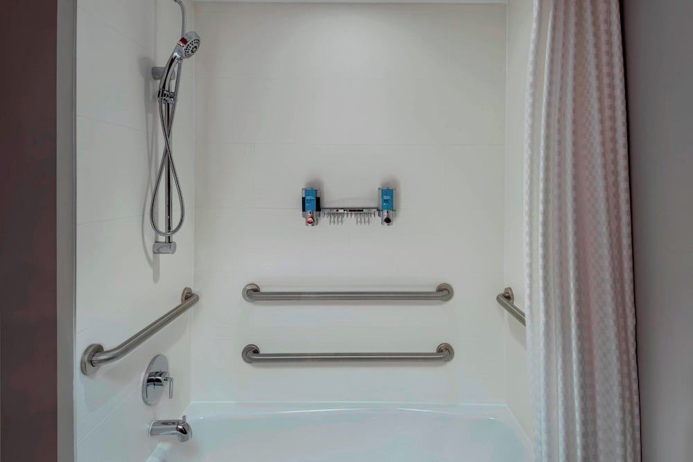 Aloft Austin Downtown Room, 2 Queen Beds, Non Smoking 7