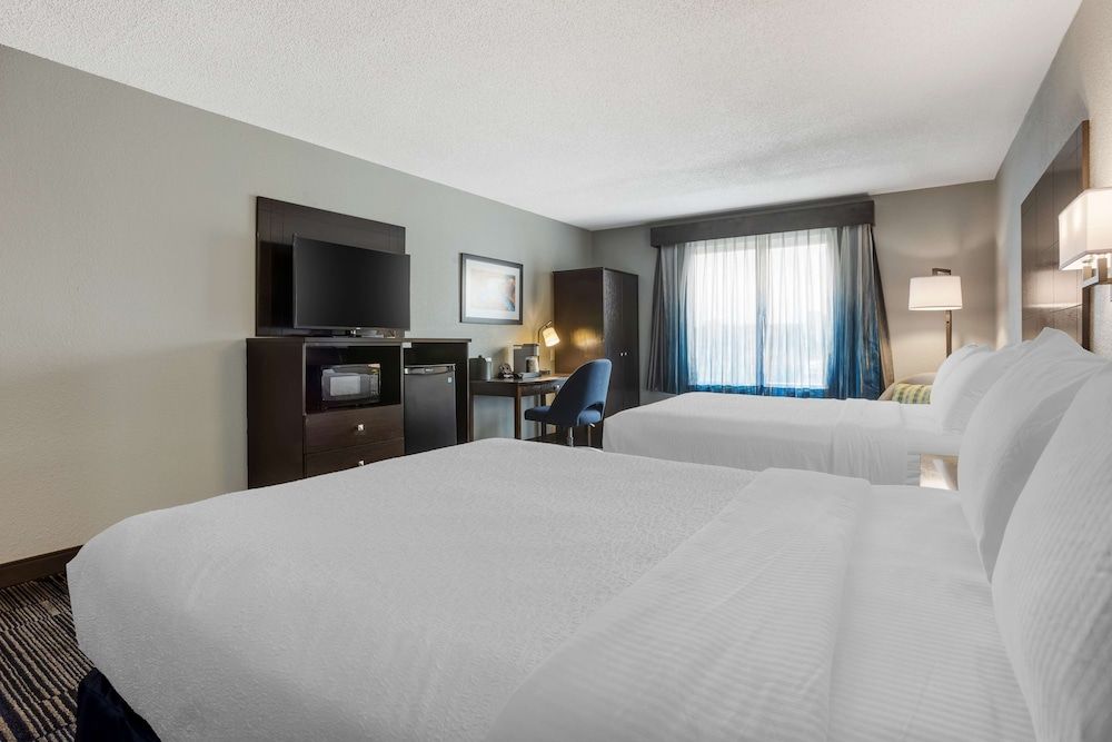 Standard Room, 2 Queen Beds, Non Smoking, Refrigerator & Microwave