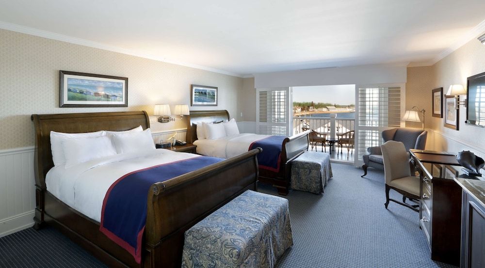 Room, 2 Double Beds (Shoreline)