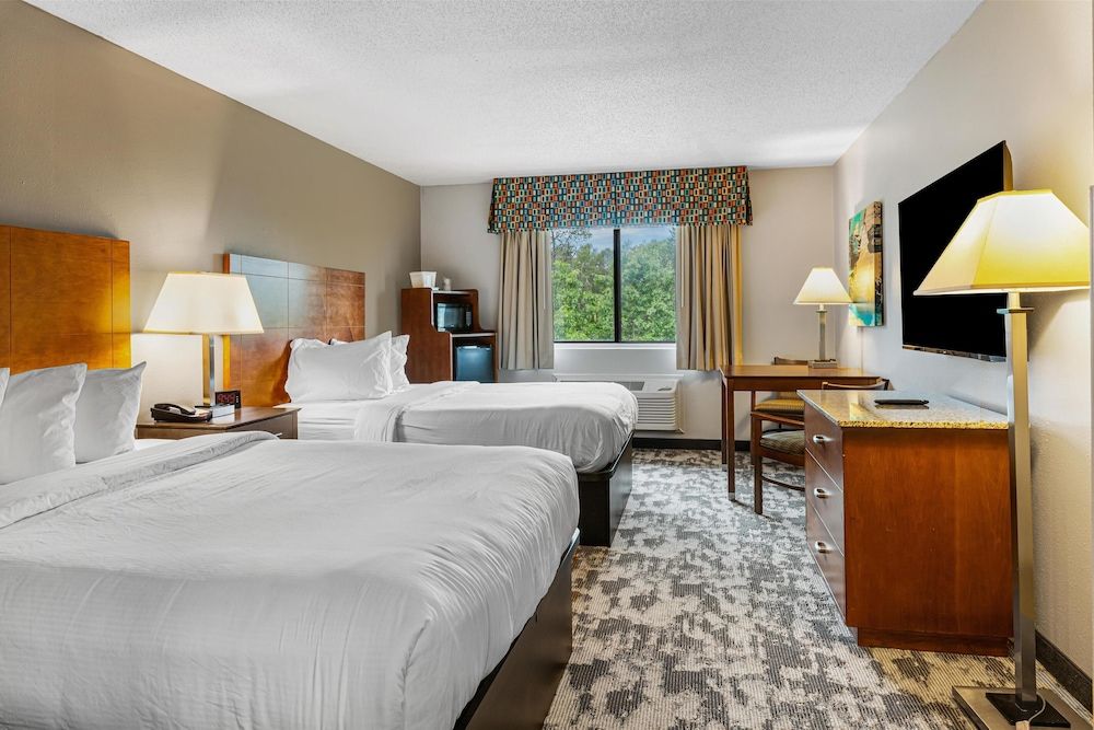 Standard Room, 2 Queen Beds, Non Smoking, Refrigerator