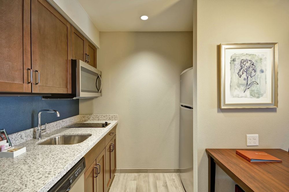 Suite, 2 Bedrooms, Accessible, Non Smoking (hearing acc)