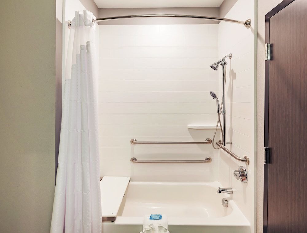 Standard Room, 2 Queen Beds, Accessible (Communication)