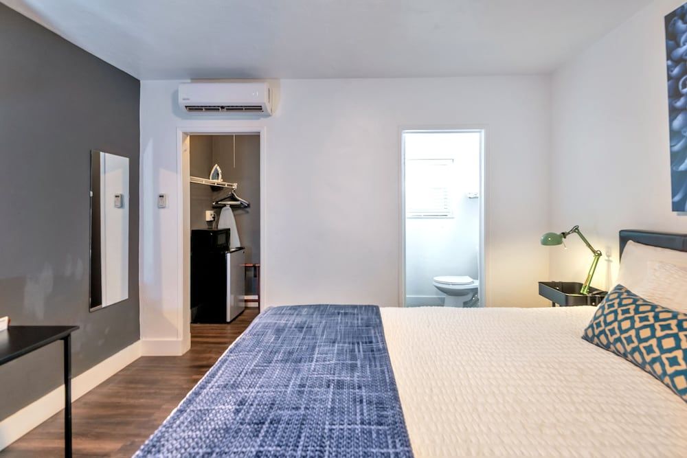 Oasis Hotel Studio, 1 Queen Bed 11