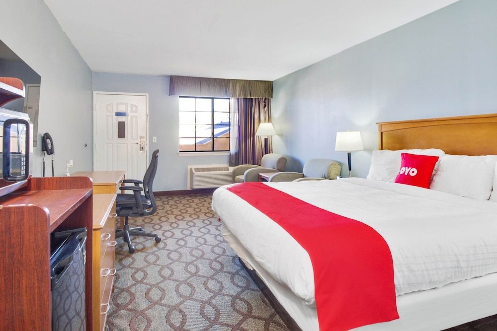 OYO Hotel Ingleside TX Room, 1 King Bed 4