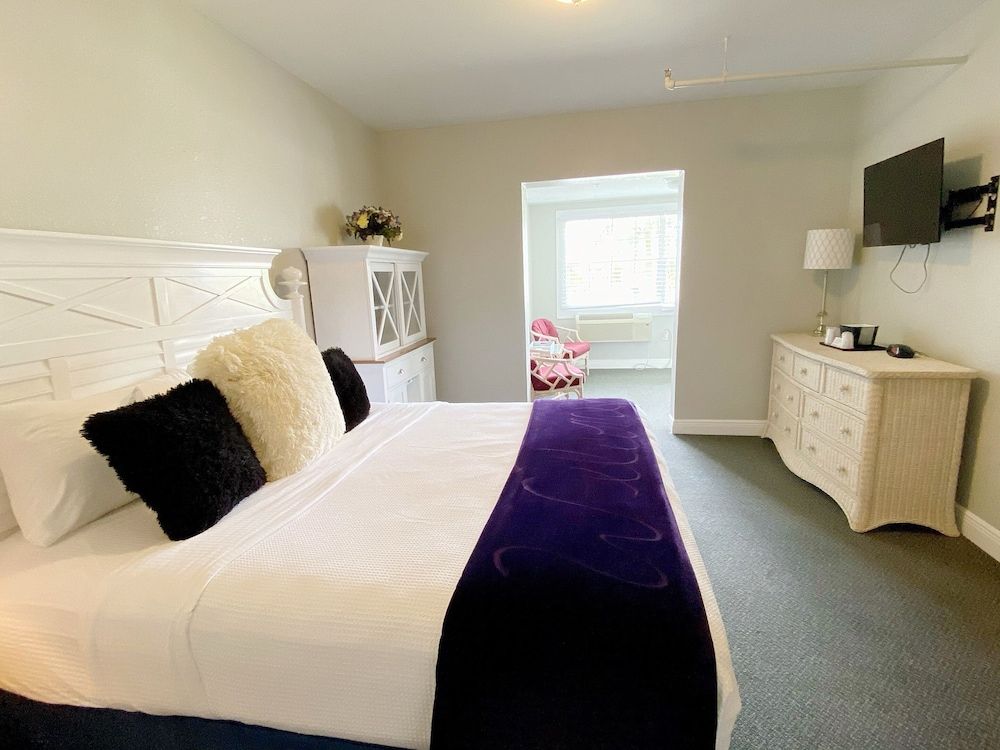 Signature Room