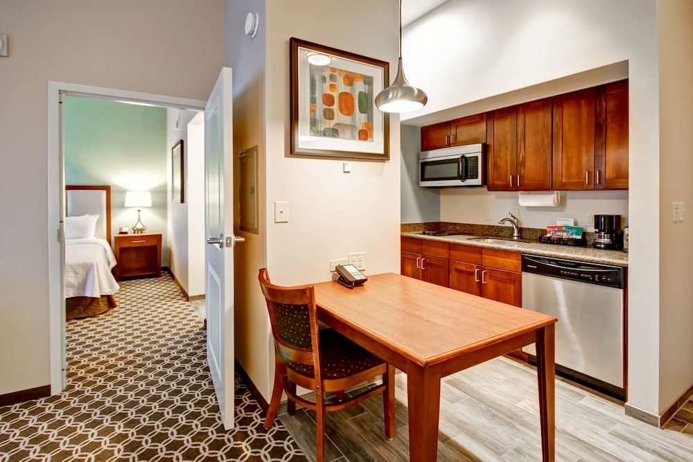 Suite, 1 King Bed