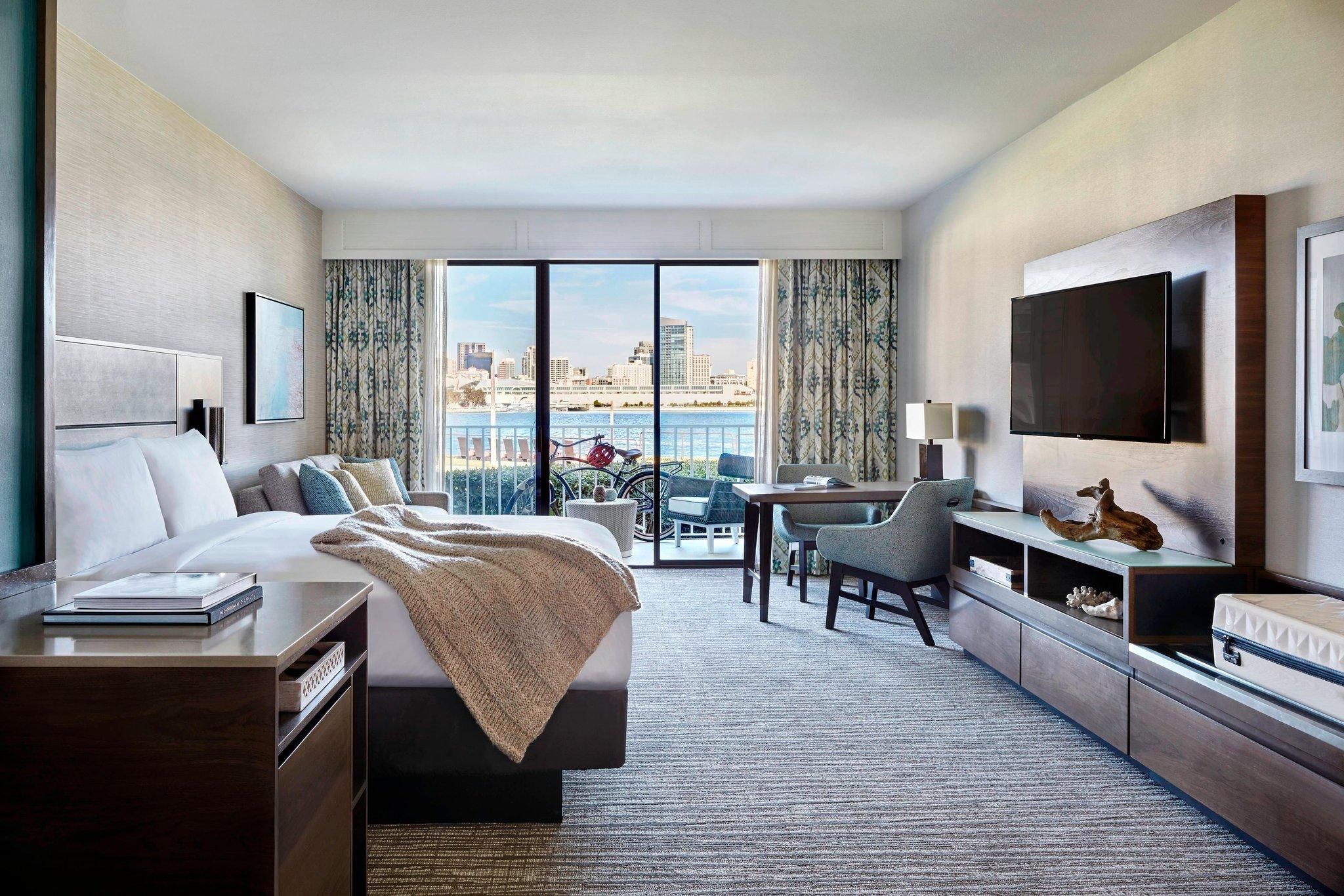 Guest room, 1 King, Sofa bed, Bay view