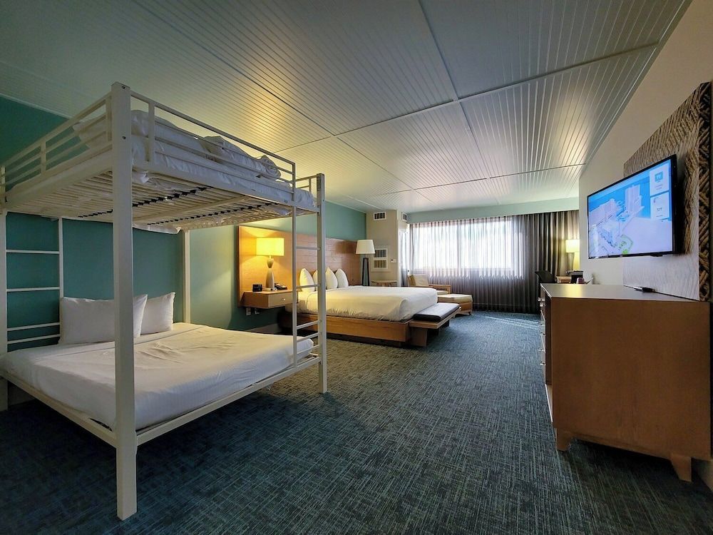 Suite, Multiple Beds (King Family Suite)