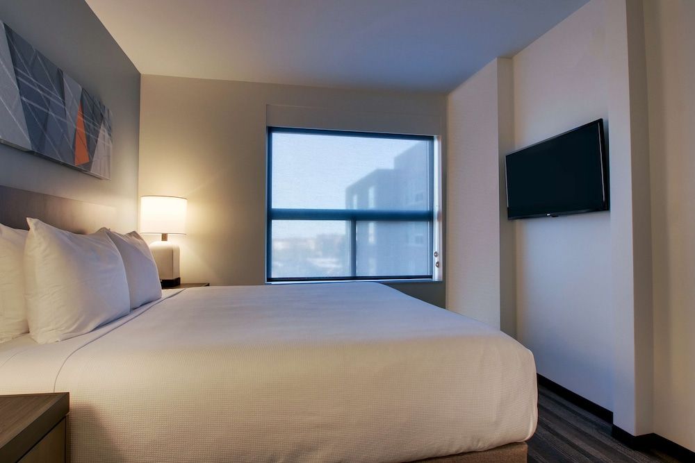Suite, 1 Bedroom (King Bed)