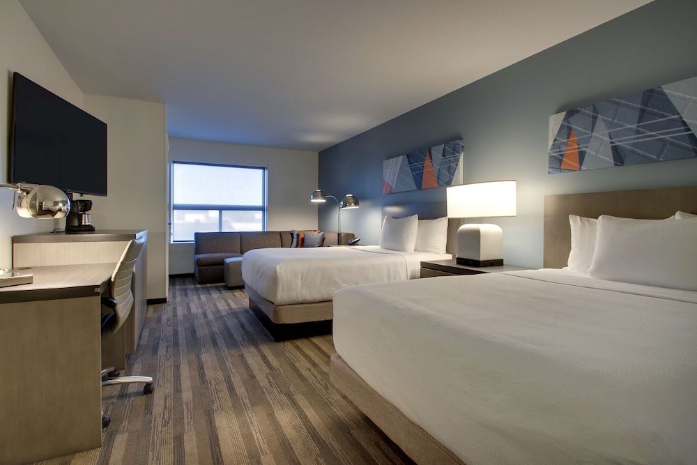 Suite, 1 Bedroom (Queen Beds)
